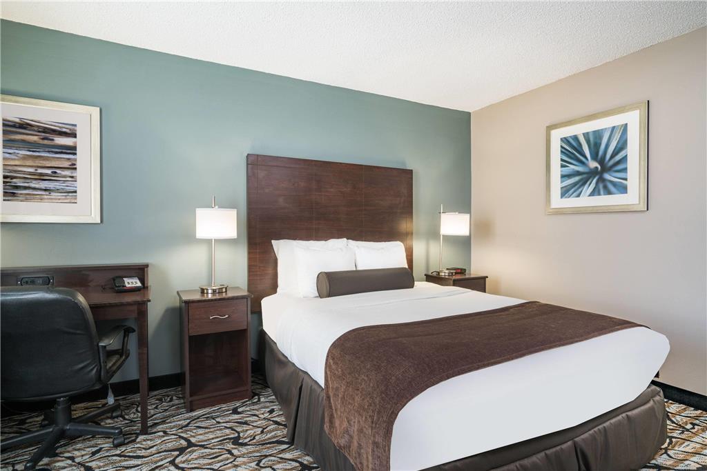 Days Inn & Suites By Wyndham Wausau Cameră foto